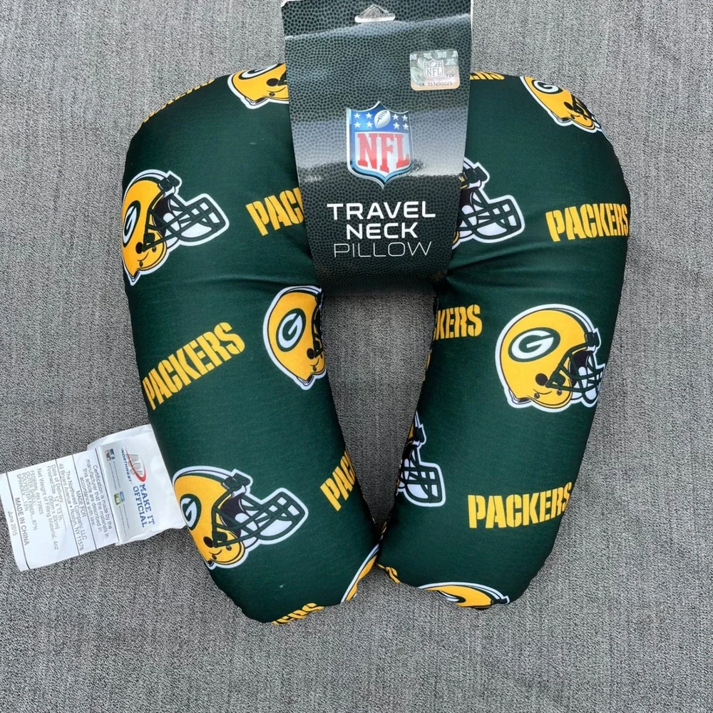 NFL Green Bay Packers Travel Neck Pillow The Northwest Company Green Helmet Logo